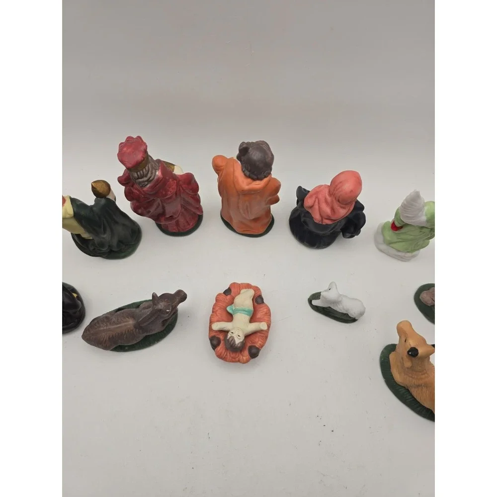 Vintage Christmas  Porcelain Nativity Scene 11 Piece